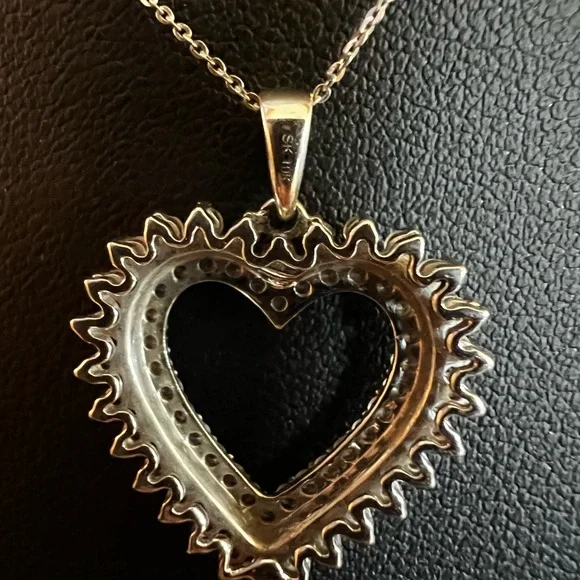 Sold -carat natural diamonds -Dazzling white gold Heart Necklace - Picture 4 of 6